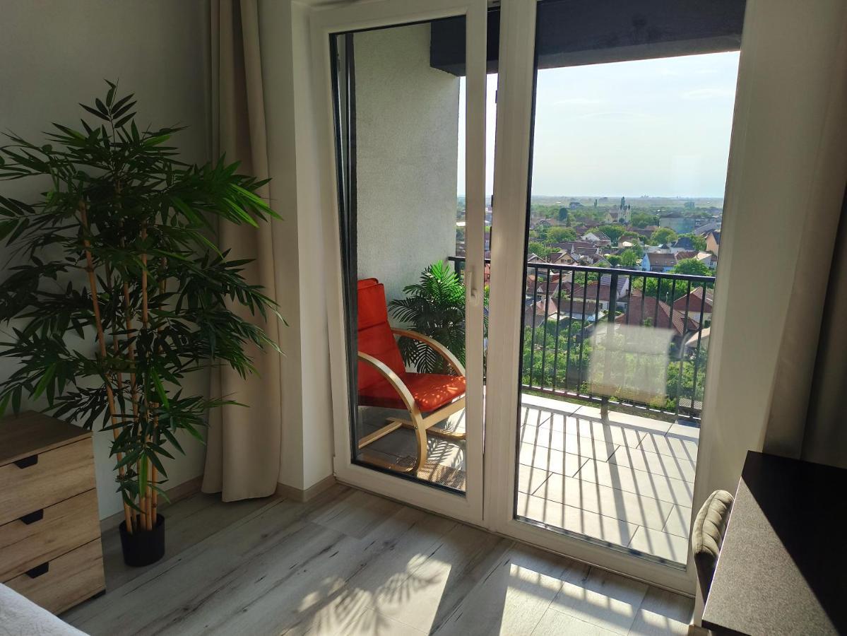 Summer Haven - Self Check-In & Parking Lot, Primashops&Lotus Nagyvárad Kültér fotó