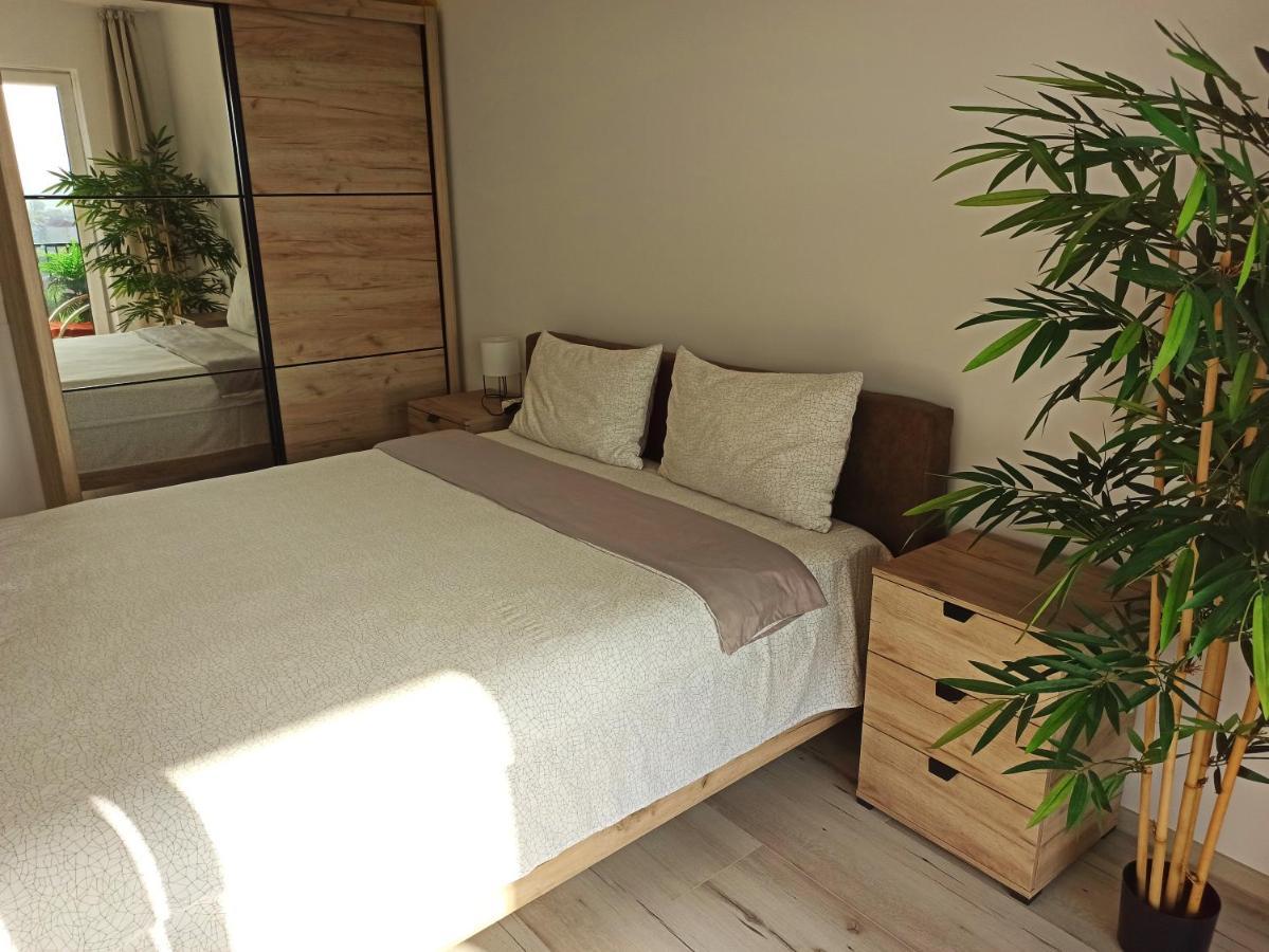 Summer Haven - Self Check-In & Parking Lot, Primashops&Lotus Nagyvárad Kültér fotó